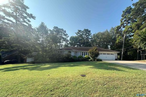 162 Azalea Dr, Gadsden, AL, 35901-5622 | Card Image