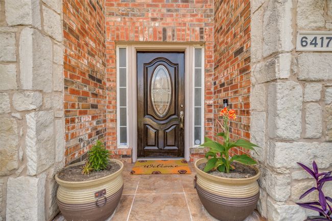 Welcoming Front porch | Image 4