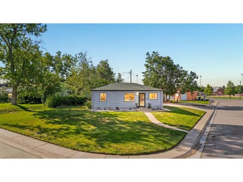 5820 Rose Ln, Commerce City, CO, 80022-3360 | Card Image