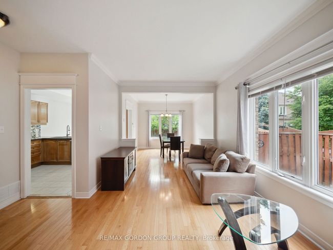 62 Macedonia Crt, House other with 4 bedrooms, 4 bathrooms and 2 parking in Newmarket ON | Image 6