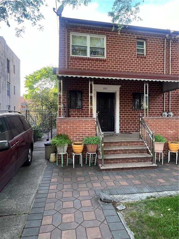 Lott Ave, Brooklyn, NY 11212