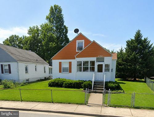 4707 Tuckerman St, RIVERDALE, MD, 20737-1143 | Card Image