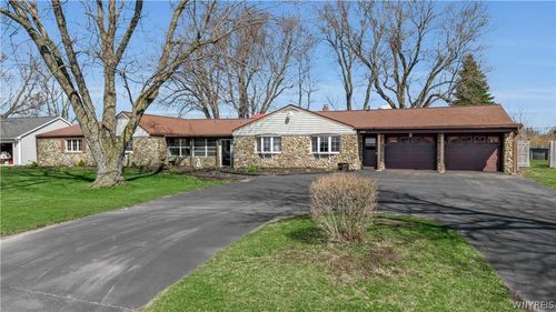 5625 Cummings Rd, Akron, NY, 14001-9322 | Card Image