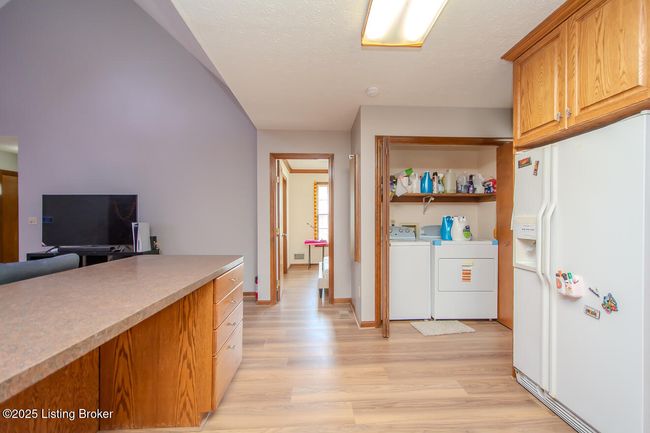 9010 Green Garden Ct, House other with 3 bedrooms, 2 bathrooms and null parking in Louisville KY | Image 23