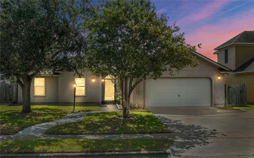 3110 Santa Cruz Dr, Corpus Christi, TX, 78414-3922 | Card Image