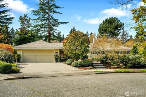 2209 38th Pl E, Seattle, WA, 98112-2432 | Card Image