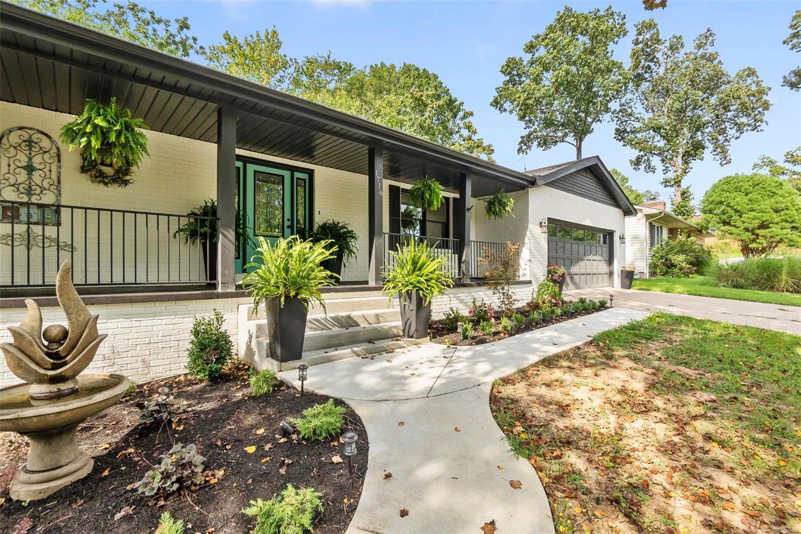 Forest View St, Cape Girardeau, MO 63701