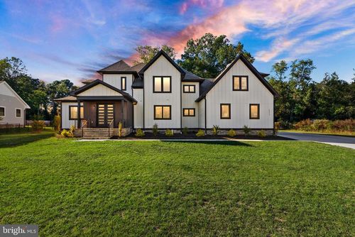 5524 Summit St, CENTREVILLE, VA, 20120-2032 | Card Image