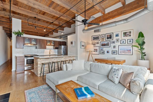 APT-306 - 1670 N Claremont Ave, Condo with 1 bedrooms, 1 bathrooms and 1 parking in CHICAGO IL | Image 5