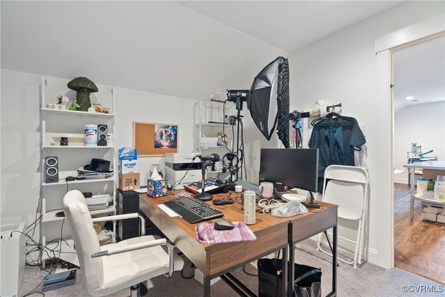 View of home office | Image 38