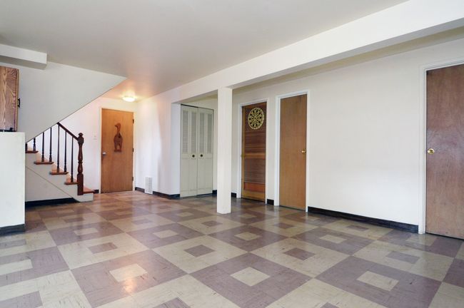 Different view of that family room | Image 23