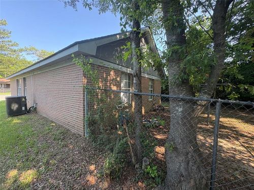 3669 Earl St, Macon, GA, 31204-2678 | Card Image