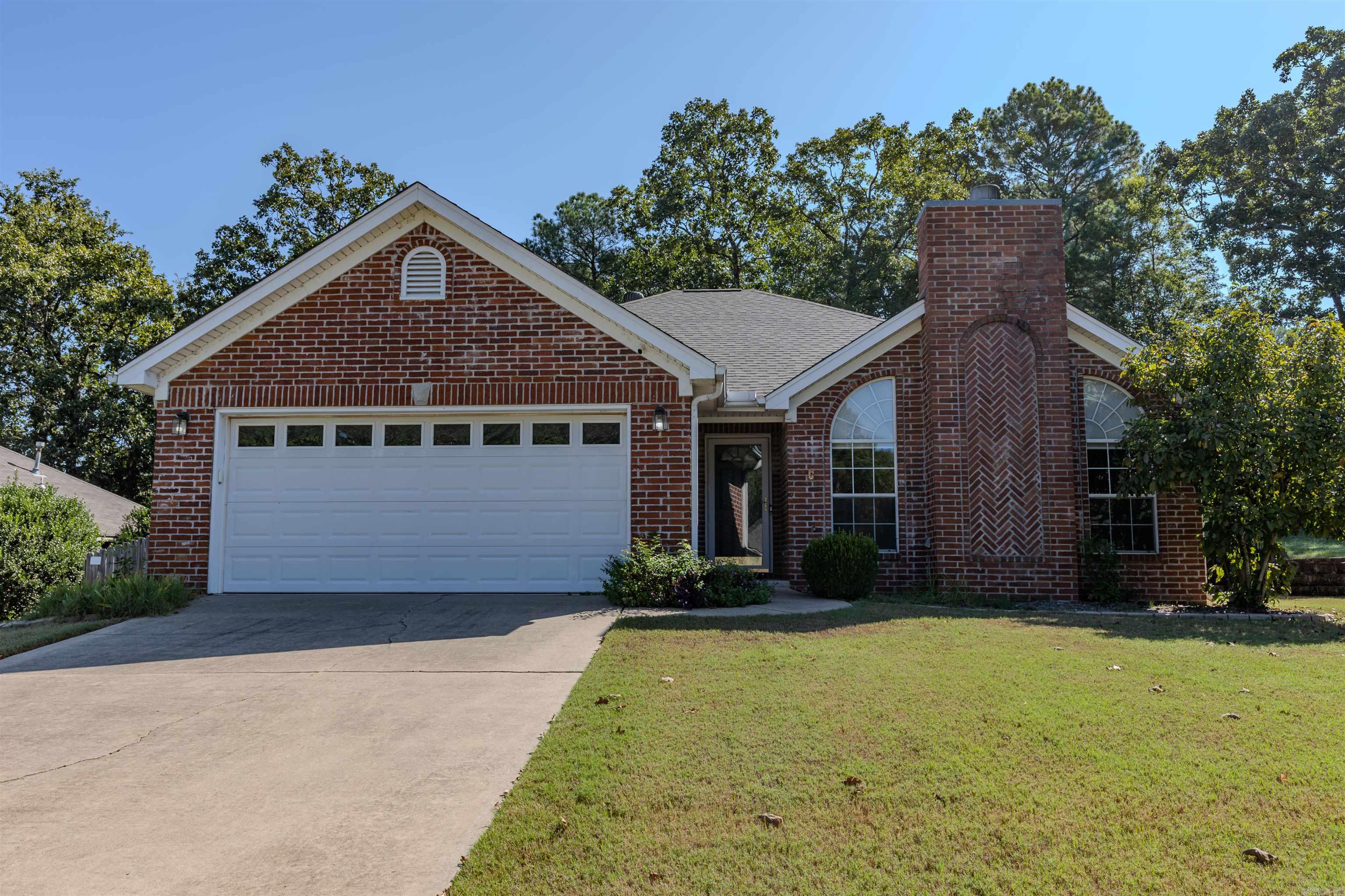 Deauville Dr, Maumelle, AR 72113