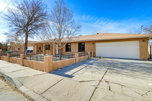329 46th St Nw, Albuquerque, NM, 87105-1603 | Card Image