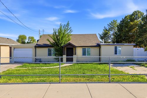 3273 W 3650 S, West Valley City, UT, 84119-3527 | Card Image