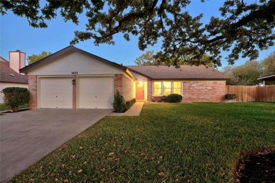 1601 Oakridge Drive, House other with 3 bedrooms, 2 bathrooms and 4 parking in Round Rock TX | Image 3