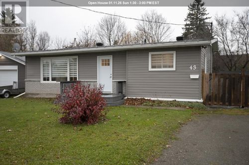 43 Nichol Ave, Sault Ste. Marie, ON, P6C4V3 | Card Image