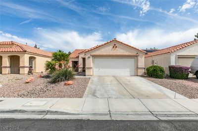 944 Country Back Road, House other with 3 bedrooms, 2 bathrooms and null parking in Las Vegas NV | Image 1