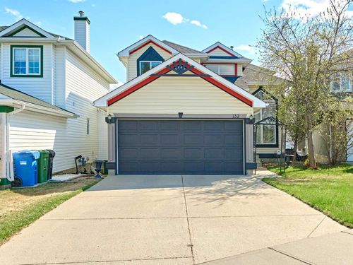 132 Somercrest Close Sw, Calgary, AB, T2Y3H8 | Card Image