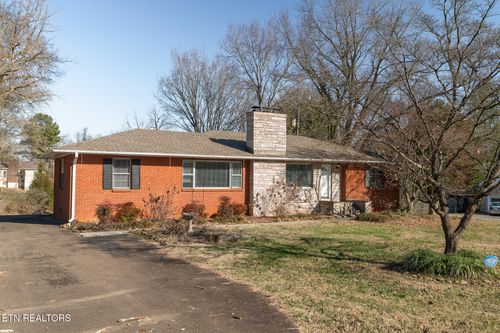 5009 W Sunset Rd, Knoxville, TN, 37914-5054 | Card Image