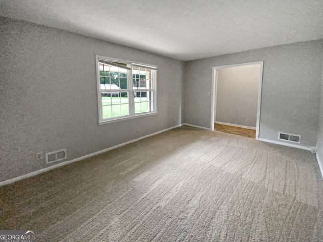 1046 Fox St Se, House other with 3 bedrooms, 2 bathrooms and 2 parking in Conyers GA | Image 12