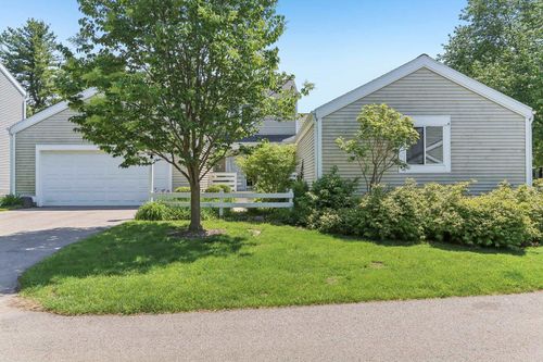 19 Oak Creek Trail, Madison, WI, 53717 | Card Image