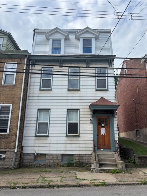 90 Pius St, Pittsburgh, PA, 15203-1663 | Card Image