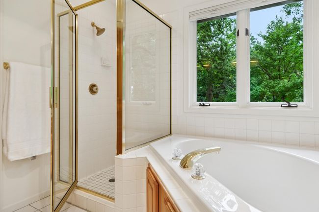 240 W Point Rd, House other with 4 bedrooms, 4 bathrooms and null parking in Excelsior MN | Image 19