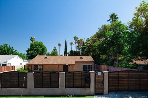 15450 Archwood, Van Nuys, CA, 91406 | Card Image