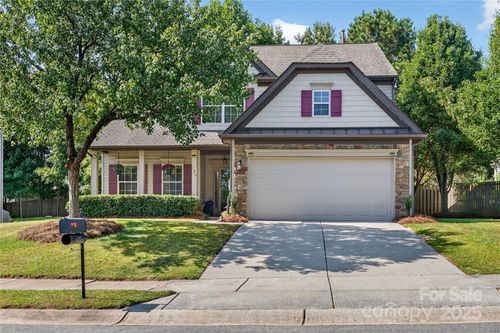 125 Marquette Dr, Mount Holly, NC, 28120-8450 | Card Image