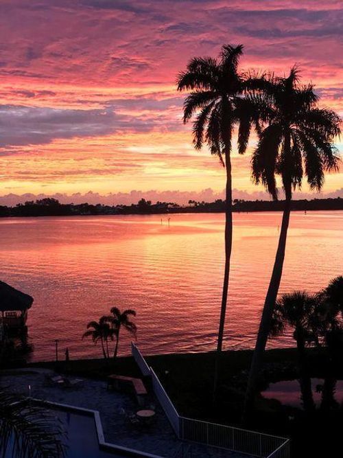 4060-8200 Lakeshore 4060 Drive, Hypoluxo, FL, 33462 | Card Image