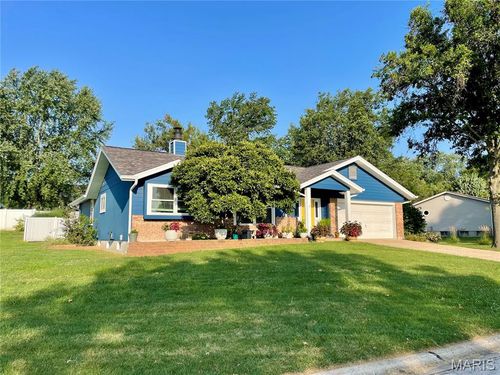 225 Timberidge Dr, Saint Peters, MO, 63376-6751 | Card Image