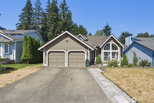 37217 17th Ave S, Federal Way, WA, 98003-7703 | Card Image