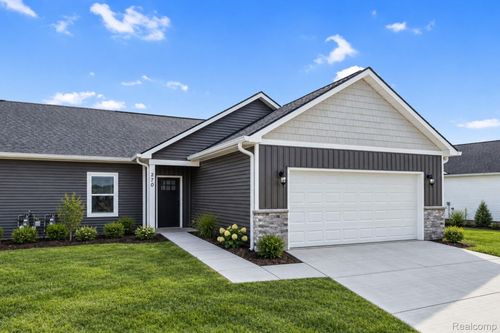 2295 Gilder Dr, Howell, MI, 48843-5827 | Card Image