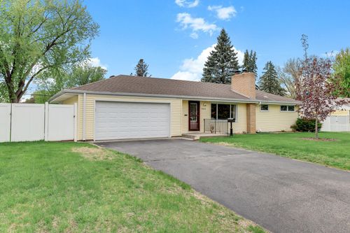 9224 15th Ave S, Bloomington, MN, 55425-2226 | Card Image
