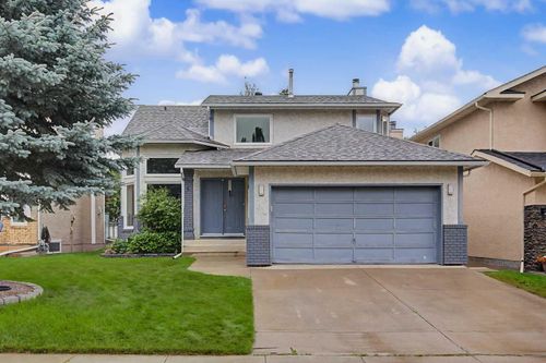 61 Wood Valley Rd Sw, Calgary, AB, T2W5Y6 | Card Image