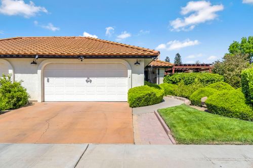 2411 Driftwood Dr, Madera, CA, 93637-2760 | Card Image