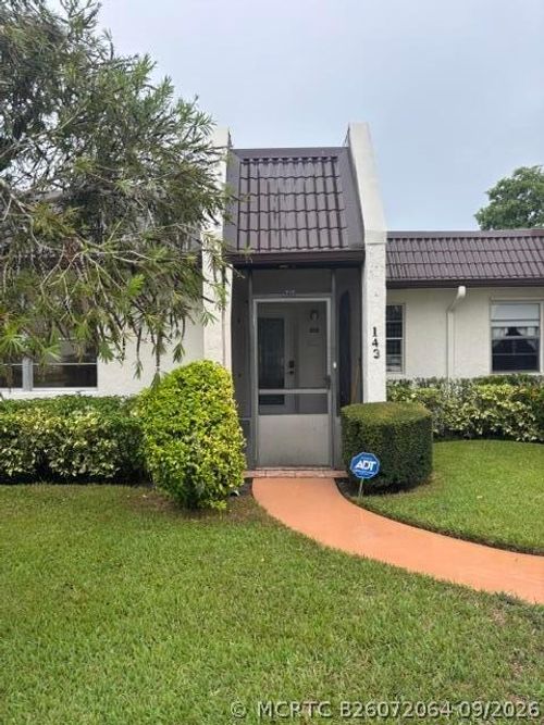 143-143 Lake Susan Dr, West Palm Beach, FL, 33411-9255 | Card Image