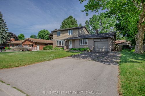218 Stanley St S, Thamesford, ON, N0M2M0 | Card Image