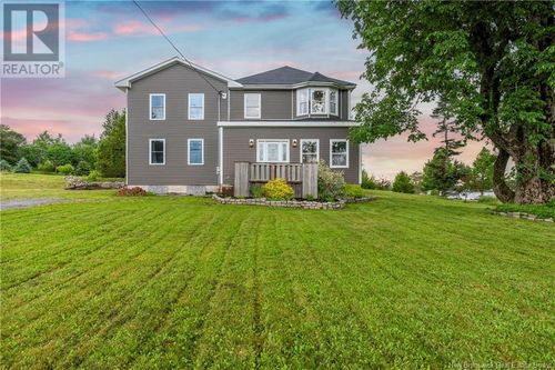 889 Latimore Lake Rd, Saint John, NB, E2N1X9 | Card Image