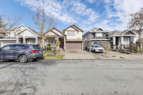 14581 76a Ave, Surrey, BC, V3S2P4 | Card Image