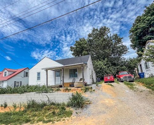 105 Mill St, Campbellsville, KY, 42718-1312 | Card Image