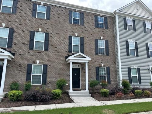 4849 Travertine Ave, Virginia Beach, VA, 23462-4418 | Card Image