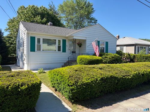 67 Yeaton St, Waterbury, CT, 06708-4809 | Card Image