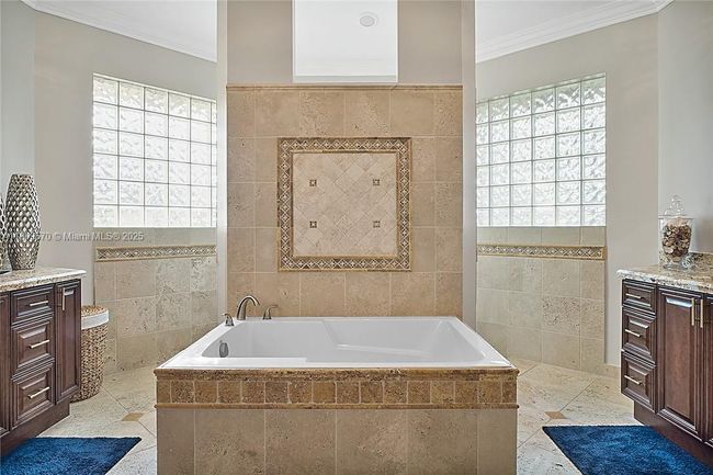6807 Nw 66 Th Way, House other with 5 bedrooms, 3 bathrooms and null parking in Parkland FL | Image 21