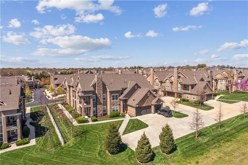 apt-240-16009 Fontana St, Overland Park, KS, 66085-8456 | Card Image