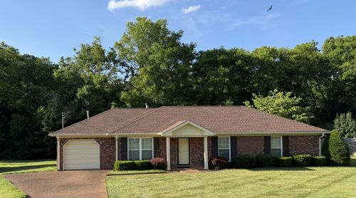 323 Sussex St, Smyrna, TN, 37167-5228 | Card Image