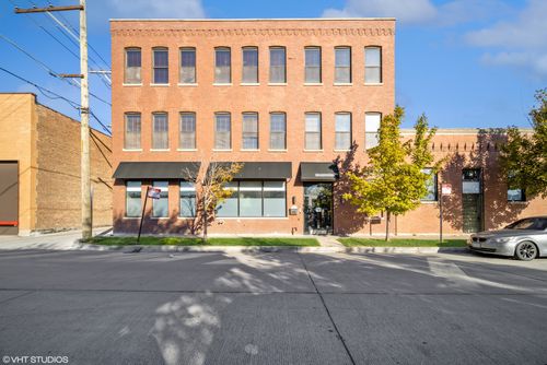 1348 W Concord Pl, CHICAGO, IL, 60642-1508 | Card Image