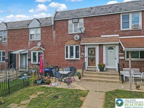 2007 S Delaware St, ALLENTOWN, PA, 18103-8525 | Card Image