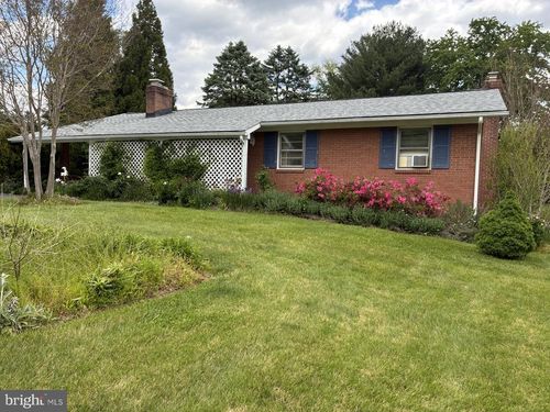 7029 Rock Creek Dr, FREDERICK, MD, 21702-3643 | Card Image